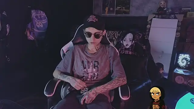 AcidMilo online show from June 22, 2026, 4:37 pm