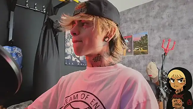 AcidMilo online show from October 24, 2025, 2:38 pm