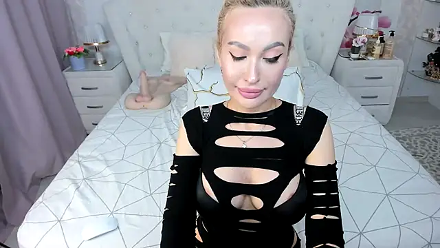 HottieSweetBritney online show from May 16, 2026, 1:48 am