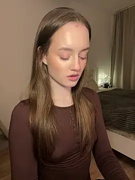 malyshhka online show from April 6, 2026, 9:49 pm