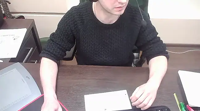 Snapshot of alex89north chatting on February 21, 2025, 6:59 pm alex89north online show from February 21, 2025, 6:59 pm