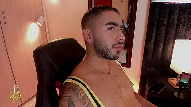 ItsMeEros online show from October 22, 2025, 10:41 pm