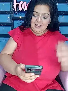 Snapshot of fantasyboobs chatting on February 1, 2026, 6:33 am fantasyboobs online show from February 1, 2026, 6:33 am