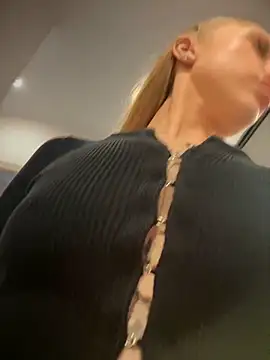 pinkstar  online show from February 24, 2025, 6:05 am