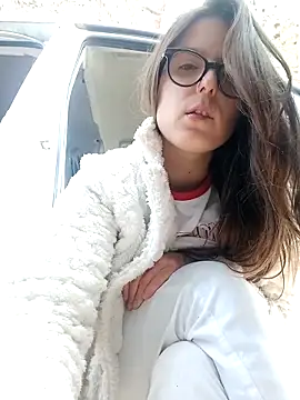 dolcehelena993 online show from November 7, 2025, 9:58 am