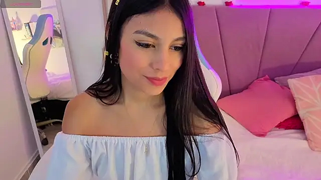 PIA STONE online show from October 10, 2025, 7:58 pm