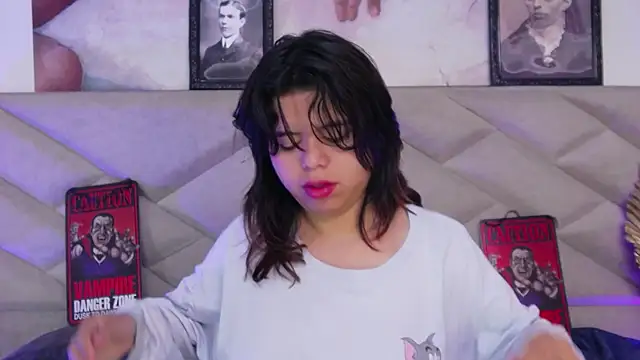 SabinaMerchetti online show from September 27, 2025, 2:34 pm