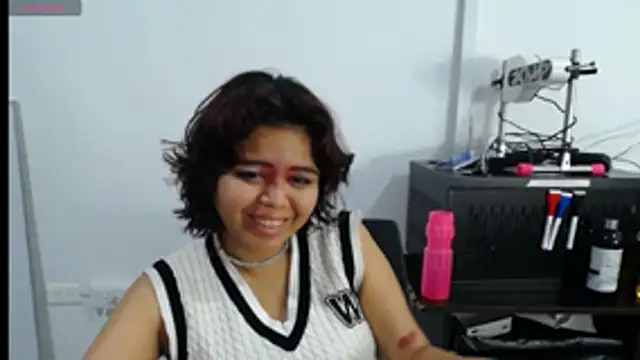 Snapshot of SabinaMerchetti chatting on April 23, 2026, 7:15 am SabinaMerchetti online show from April 23, 2026, 7:15 am