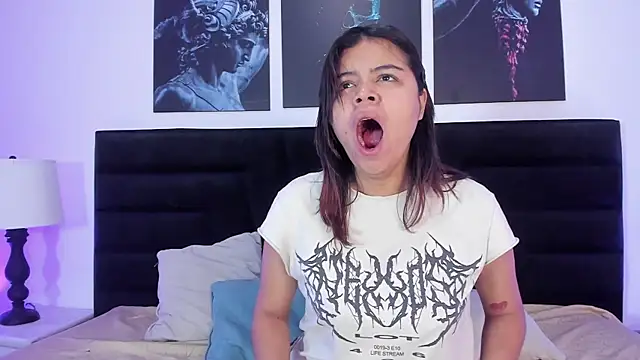 SabinaMerchetti online show from September 22, 2025, 12:00 pm