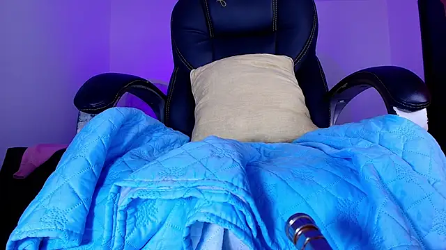 naomi kyse online show from April 17, 2026, 3:09 am