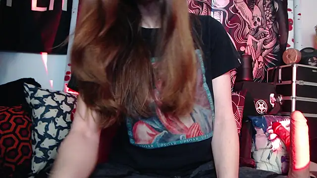Snapshot of Silentmary chatting on April 22, 2026, 3:30 pm Silentmary online show from April 22, 2026, 3:30 pm