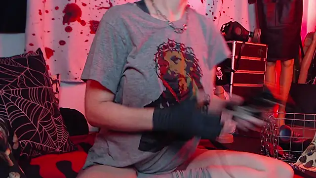 Silentmary online show from October 1, 2025, 5:28 pm