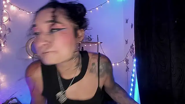 Eva Lee  online show from February 23, 2025, 5:34 am