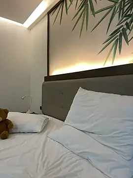 Meow Sophie online show from March 15, 2025, 2:45 pm