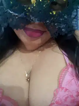 chubby wife online show from February 12, 2026, 4:01 am
