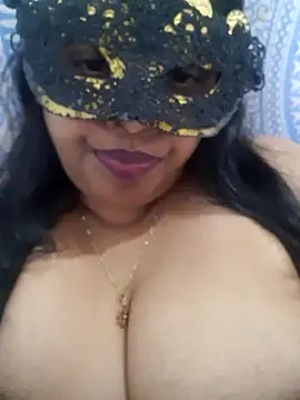 Snapshot of chubby_wife chatting on November 9, 2025, 10:19 am chubby wife online show from November 9, 2025, 10:19 am