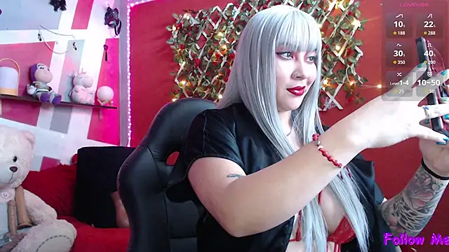 nathalie zanettii online show from September 13, 2025, 8:53 pm