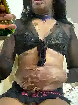 Femcrossy online show from February 6, 2025, 7:18 pm