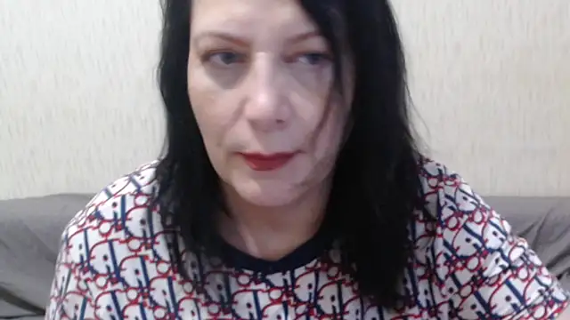 Snapshot of Mirabelle_Sweet chatting on October 18, 2025, 7:21 am Mirabelle Sweet online show from October 18, 2025, 7:21 am