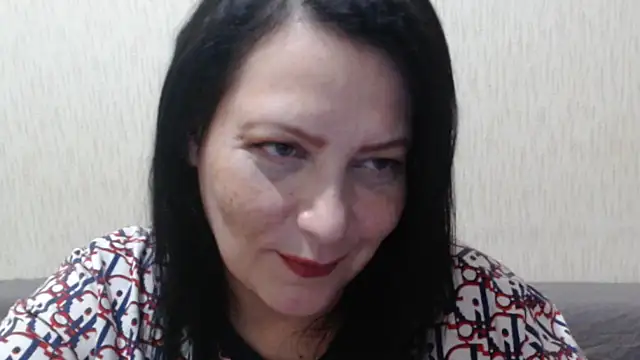 Snapshot of Mirabelle_Sweet chatting on October 17, 2025, 6:43 pm Mirabelle Sweet online show from October 17, 2025, 6:43 pm