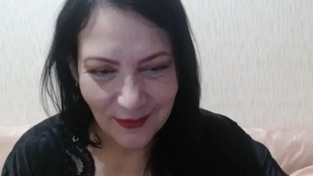 Snapshot of Mirabelle_Sweet chatting on October 4, 2025, 11:28 pm Mirabelle Sweet online show from October 4, 2025, 11:28 pm