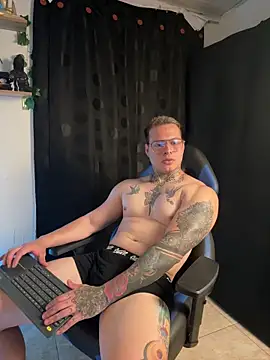 Aaronsmith2 online show from March 12, 2026, 1:33 am