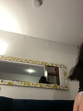 andra rose online show from March 11, 2025, 11:26 pm