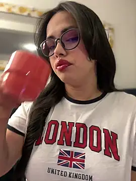 andra rose online show from March 10, 2025, 11:16 pm