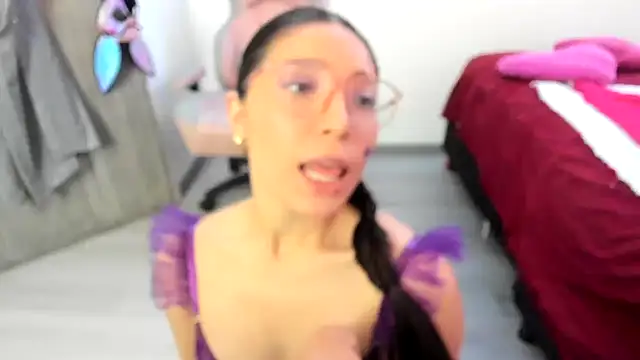 Spit queen online show from February 6, 2025, 5:09 pm