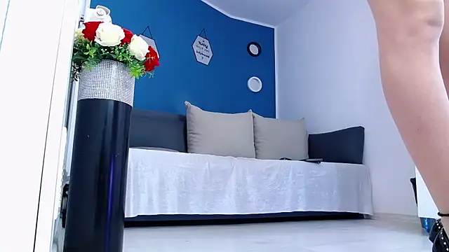 Aphrodite Amely online show from March 16, 2025, 2:55 pm