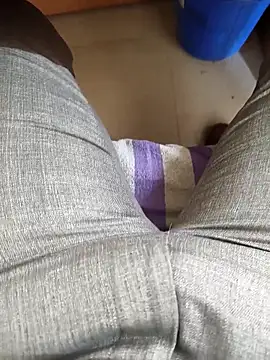 adicma123 online show from February 12, 2026, 7:08 am