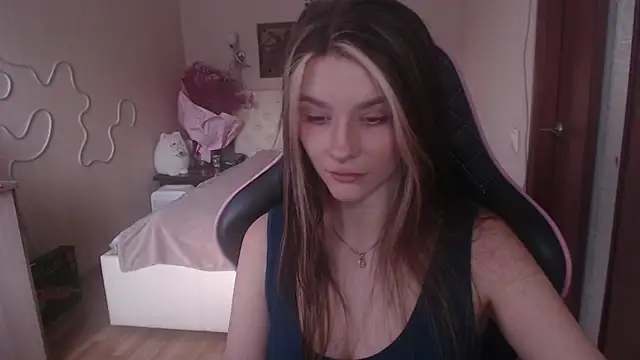 Snapshot of jeann_elsaa chatting on February 25, 2025, 6:23 pm jeann elsaa online show from February 25, 2025, 6:23 pm