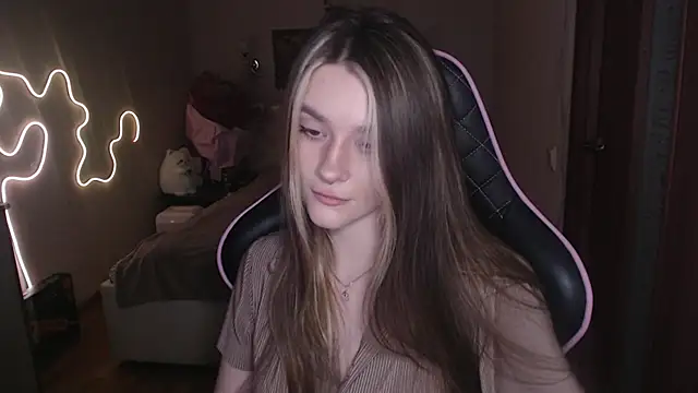 Snapshot of jeann_elsaa chatting on February 25, 2025, 9:26 pm jeann elsaa online show from February 25, 2025, 9:26 pm