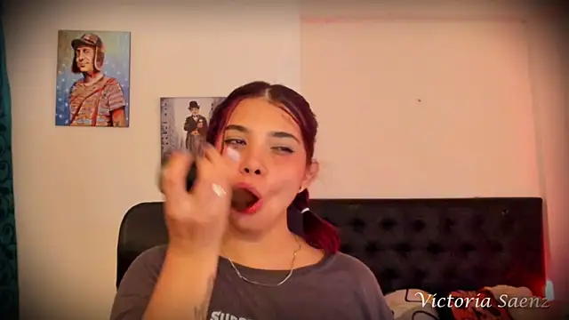 victoriaasaenz  online show from March 20, 2025, 3:45 am