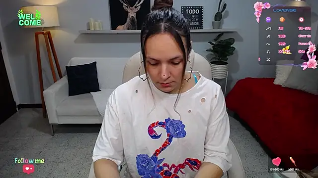 Bianca     online show from October 5, 2025, 10:55 pm