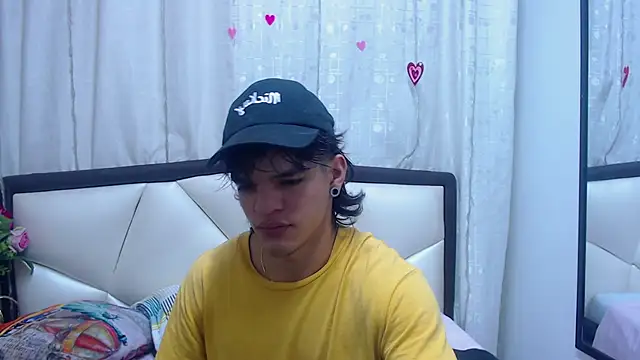 AlbertBernal69 online show from March 11, 2025, 2:42 am