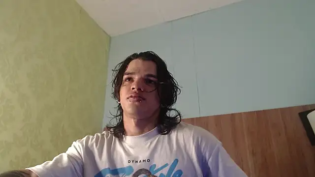 AlbertBernal69 online show from September 24, 2025, 3:13 am