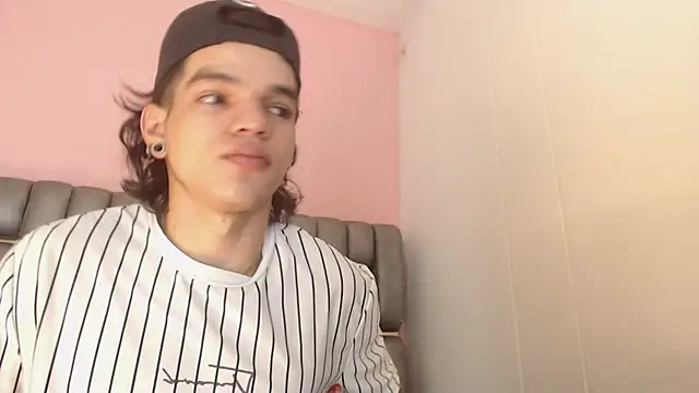 AlbertBernal69 online show from March 6, 2025, 2:30 am