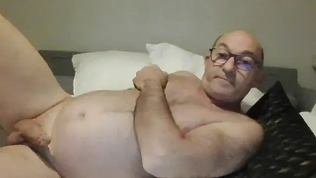 chrichri38xh online show from February 13, 2025, 10:22 pm