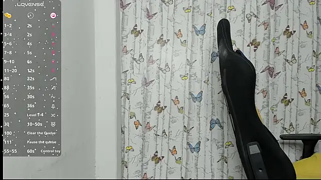 Snapshot of Sweet_Riya chatting on October 6, 2025, 2:57 am Sweet Riya online show from October 6, 2025, 2:57 am