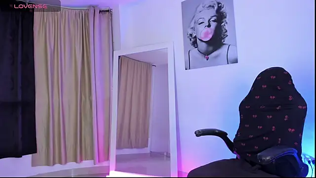 caroldirty online show from November 22, 2025, 11:47 pm