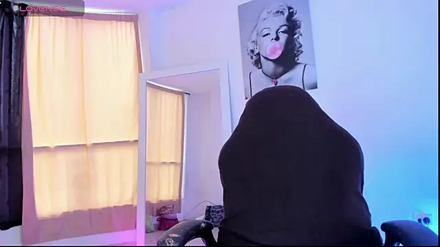 caroldirty online show from October 10, 2025, 8:31 pm