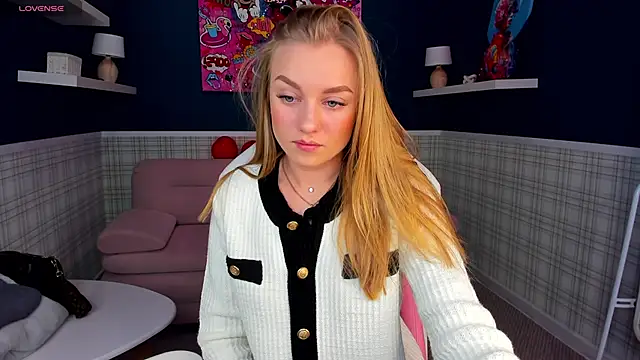 Barbie Lis online show from February 24, 2025, 11:19 pm