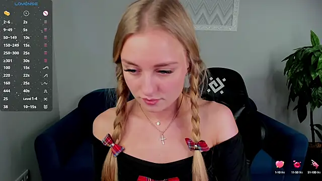 Barbie Lis online show from March 19, 2025, 4:14 am