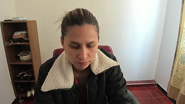 Snapshot of lauren_ashlee chatting on May 20, 2026, 2:58 pm lauren ashlee online show from May 20, 2026, 2:58 pm