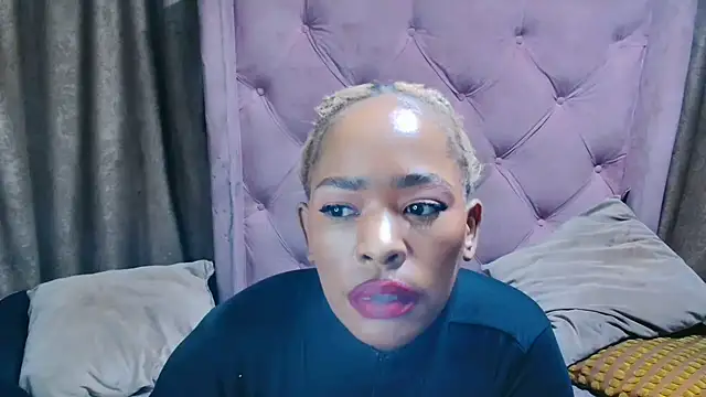 AFRICANGODDESSXXX online show from June 13, 2026, 9:46 pm