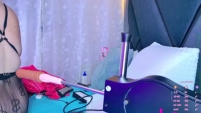 NathaxaLeans online show from September 14, 2025, 11:54 am