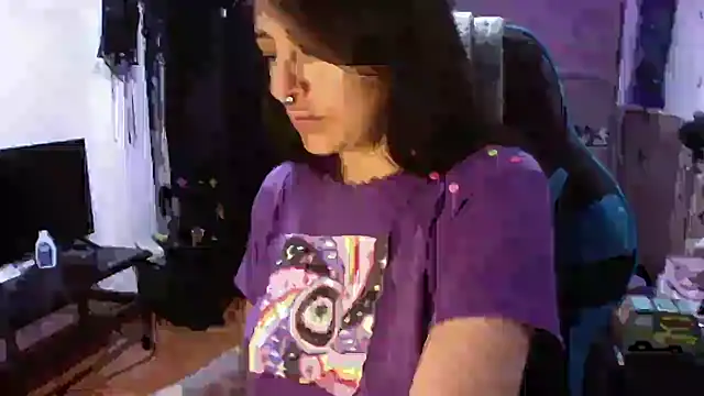 AngelaQueen  online show from October 1, 2025, 6:01 pm