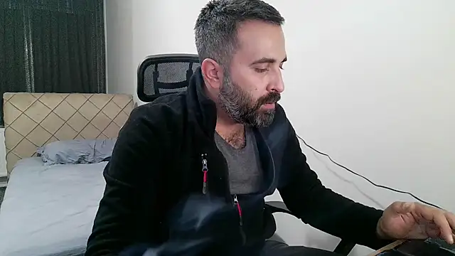 tgltplsr online show from November 15, 2025, 9:41 pm