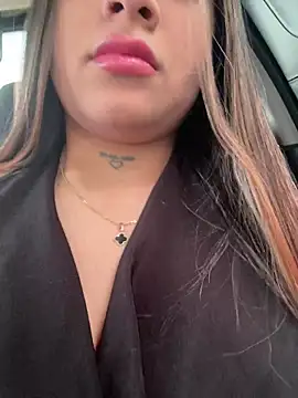 LunaBaker-1 online show from January 13, 2026, 7:40 pm